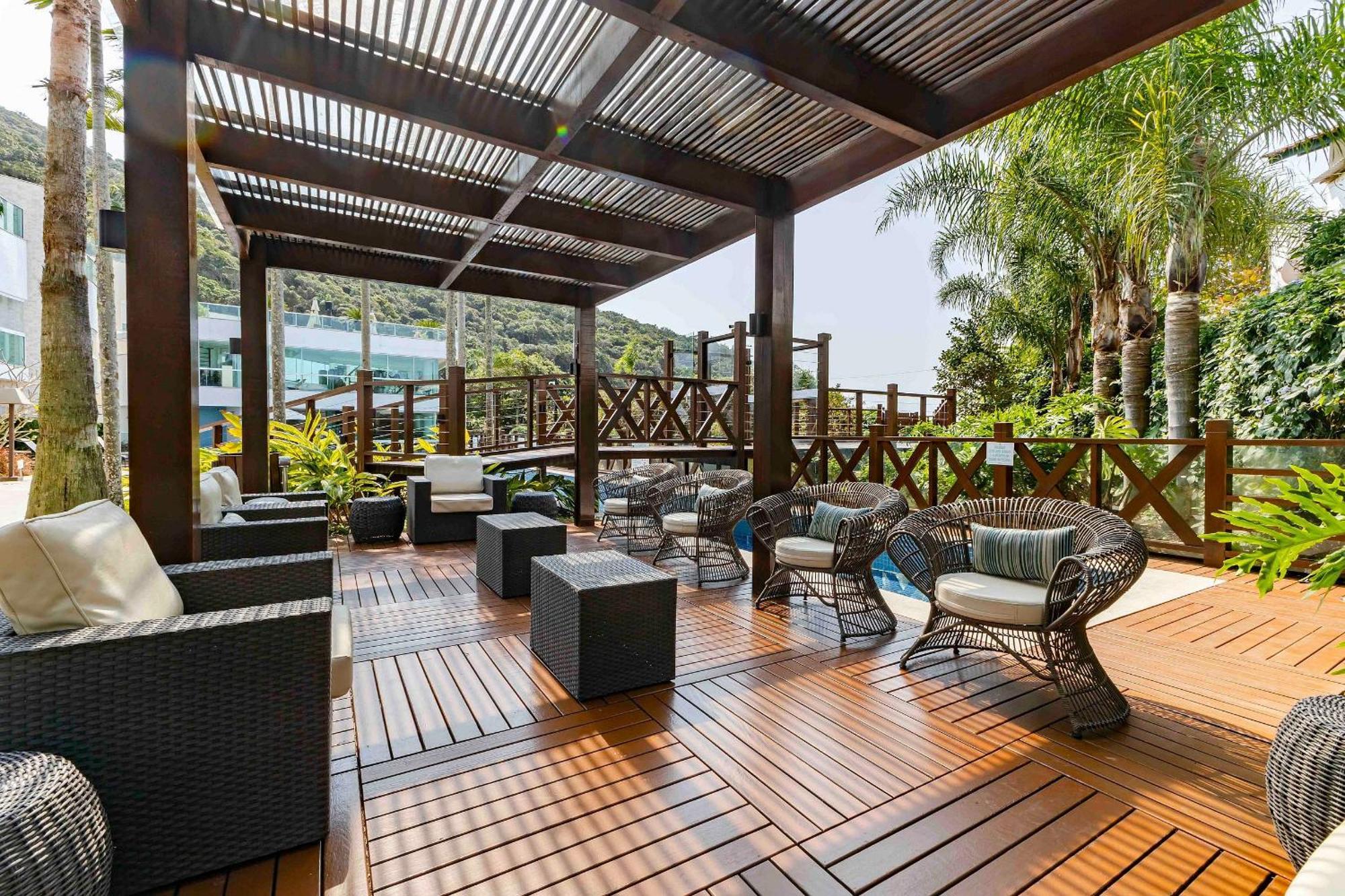 Varandas Do Atlantico - Confortavel Apto Em Condominio Pe Na Areia Bombinhas Bagian luar foto